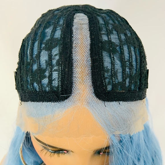 Very Pretty 28” Powder Blue Glueless Lace Front Premium Fiber Wig - Picture 4 of 12